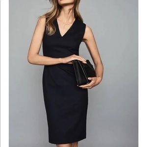 NWT Reiss Hartley Tailored Black V-Neck Dress Size 2